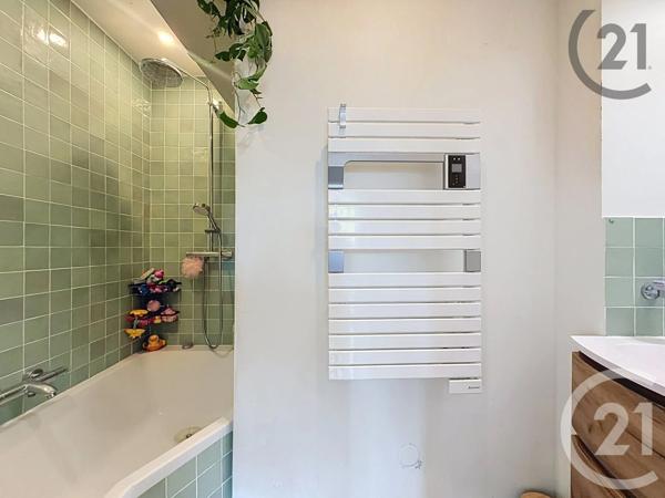 Appartement F3 à vendre  3 pièces - 63,83 m 2   LEVALLOIS PERRET  - 92