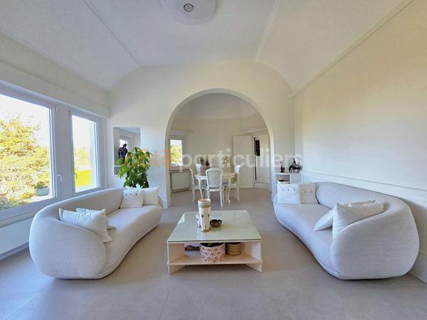 Vente
                Maison255 m² - 7 Pièces -
                    VAUX SUR SEINE (78740)