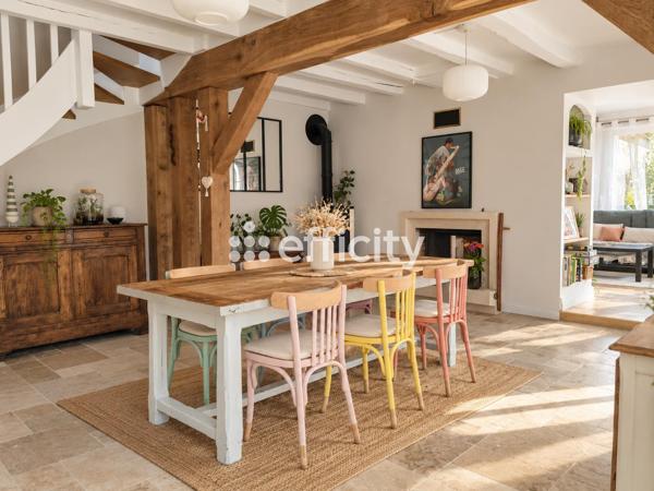 Maison
         8 pièces
        - 120 m² 330 850 € *