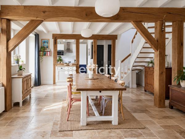 Maison
         8 pièces
        - 120 m² 330 850 € *