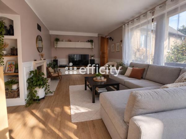 Maison
         8 pièces
        - 120 m² 330 850 € *