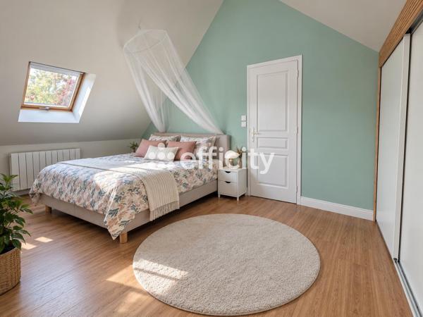 Maison
         8 pièces
        - 120 m² 330 850 € *