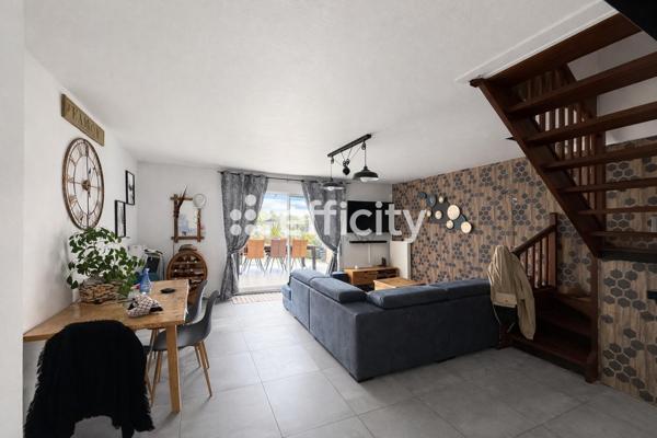 Maison 5 pièces - 90 m² Exclusivité efficity