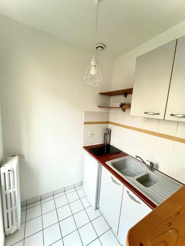 Studio 1 pièce(s) 28.5 m²