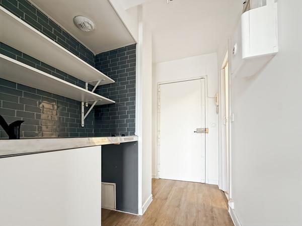 Studio rénové à vendre à Rosny-sous-Bois - Centre-ville - Idéal Investisseur