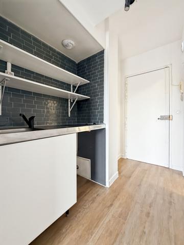 Studio rénové à vendre à Rosny-sous-Bois - Centre-ville - Idéal Investisseur