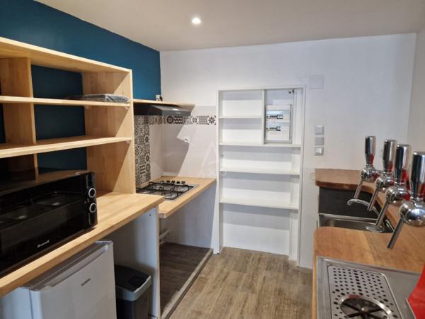 À LOUER – APPARTEMENT MEUBLÉ RÉNOVÉ DE 52 m² – 710 € CHARGES COMPRISES