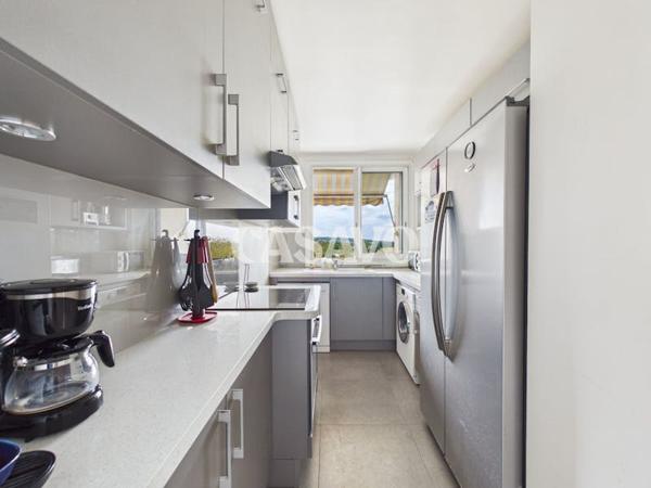 Vente Appartement 4 pièces de 75m² - 92210 Saint-Cloud