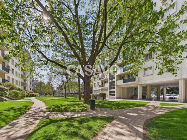 Vente Appartement 4 pièces de 75m² - 92210 Saint-Cloud