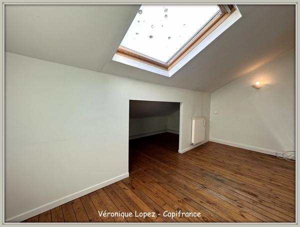 Agen, dans un quartier calme, maison de ville 115 m², 5 pièces principales, avec extérieur