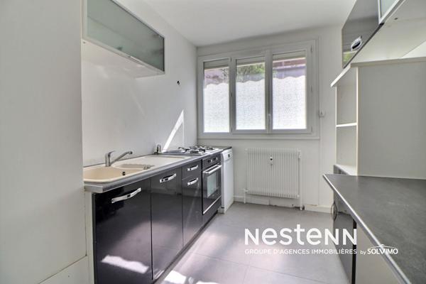 Appartement Saint Priest Centre ville 2 pièces 54 m2 Place de stationnement Cave