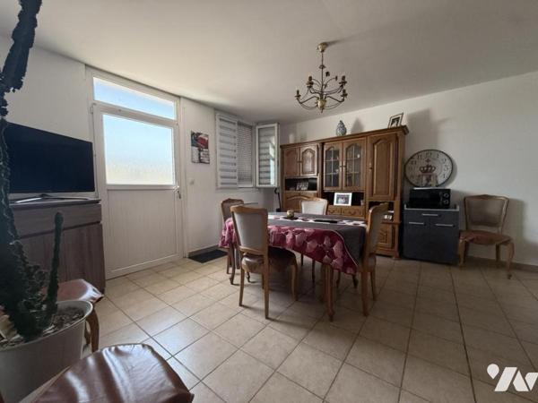 FLIXECOURT (80) -  Ensemble de 8 maisons - 