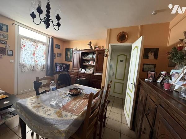 FLIXECOURT (80) -  Ensemble de 8 maisons - 