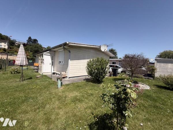 FLIXECOURT (80) -  Ensemble de 8 maisons - 