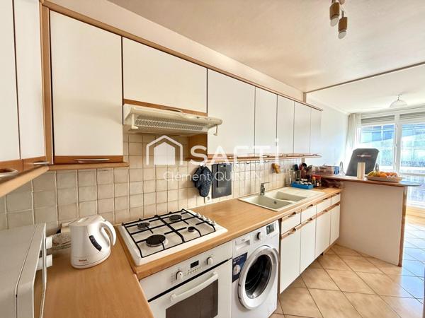 LUMINEUX - REFAIT - MEUBLÉ