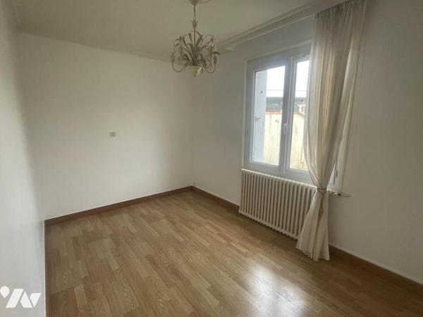 PAIMBOEURF - MAISON 4 Pièces + dépendances + garage