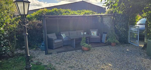 Maison en pierre en bourg