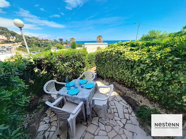 Fréjus, Saint-Aygulf, T2 rénové, proche mer, parking, climatisé