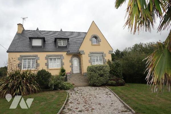 QUIMERCH (29590)- A proximité du Faou, Maison sur un terrain d'une superficie totale  de 963m² ...