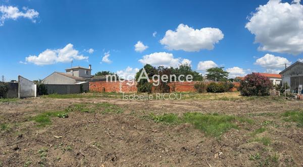 Terrain à BOURCEFRANC-LE-CHAPUS, 17560 - 518m²