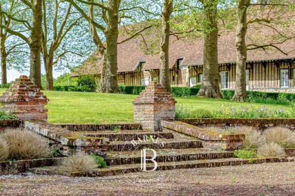 Gournay-en-Bray, Manoir 10 Chambres -  554 m² à vendre