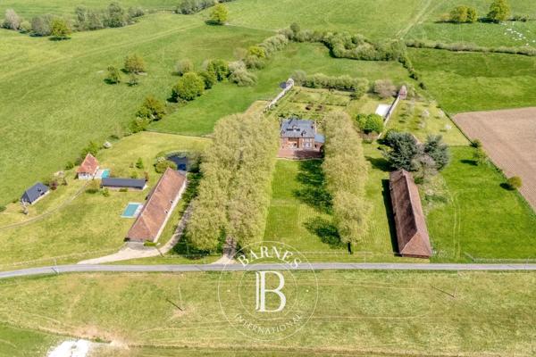 Gournay-en-Bray, Manoir 10 Chambres -  554 m² à vendre