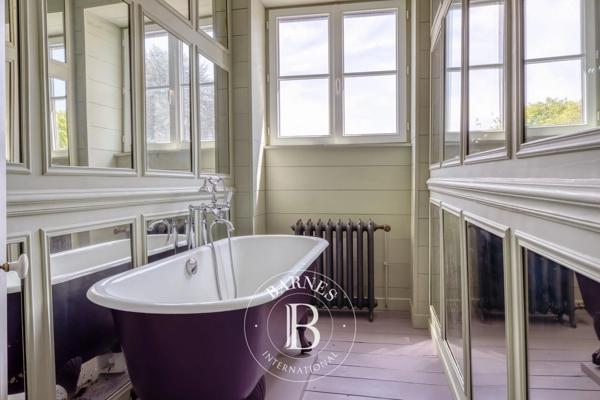 Gournay-en-Bray, Manoir 10 Chambres -  554 m² à vendre