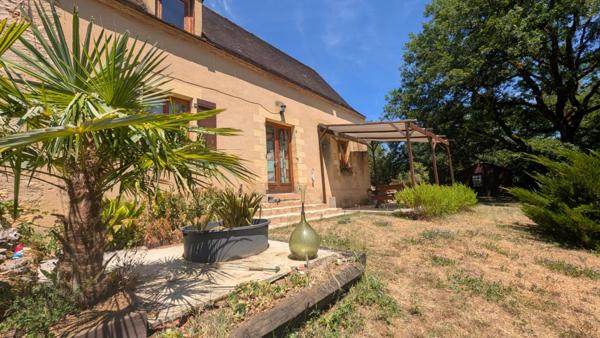Maison en pierre proche du Bugue de 155 m2
