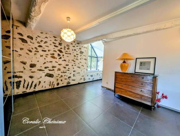 Très belle propriété en pierre