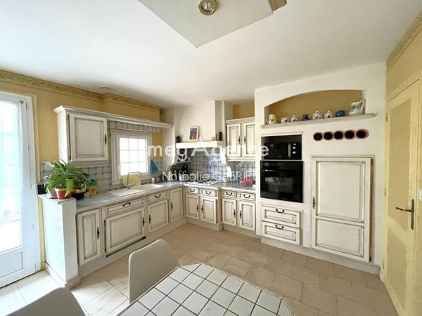 Maison à BOUCHEMAINE, 49080 - 8 pièces 175m²