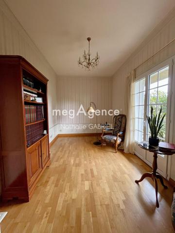 Maison à BOUCHEMAINE, 49080 - 8 pièces 175m²