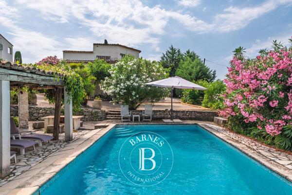 Vence, Villa 6 Chambres -  180 m² à vendre