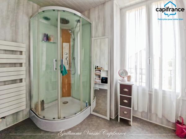 Maison à louer 6 pièces - 146 m² - SAINT SAUVEUR (86)