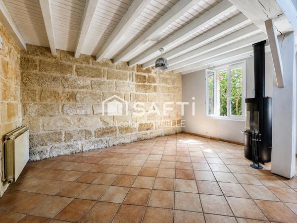 Maison en pierre de caractère avec piscine