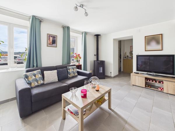 Maison familliale avec grand terrain