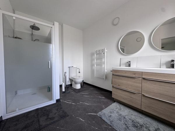 Maison familliale avec grand terrain