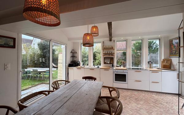 Maison à vendre    6 pièces • 120 m2 Dives-sur-Mer