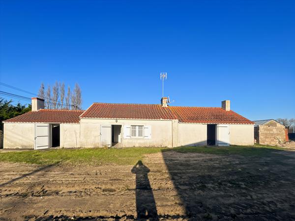 Longère à rénover, proche plage