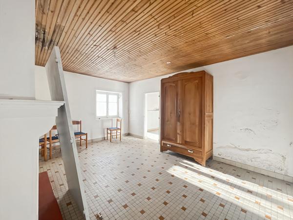 Longère à rénover, proche plage