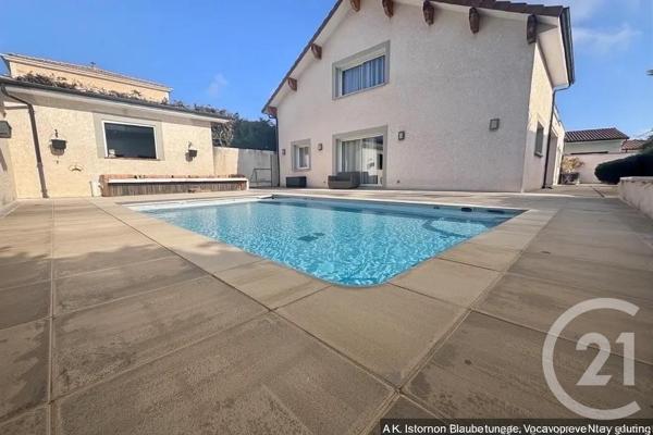 Maison à vendre  4 pièces - 161 m2 ST MAURICE DE GOURDANS - 01