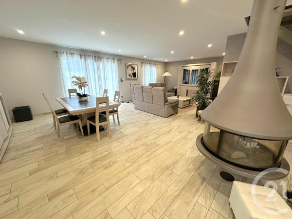 Maison à vendre  4 pièces - 161 m2 ST MAURICE DE GOURDANS - 01