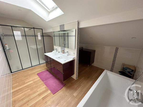 Maison à vendre  4 pièces - 161 m2 ST MAURICE DE GOURDANS - 01