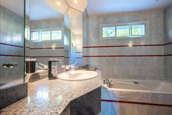 Maison à vendre - Saint-Jorioz 7 pièces de 206.65 m²