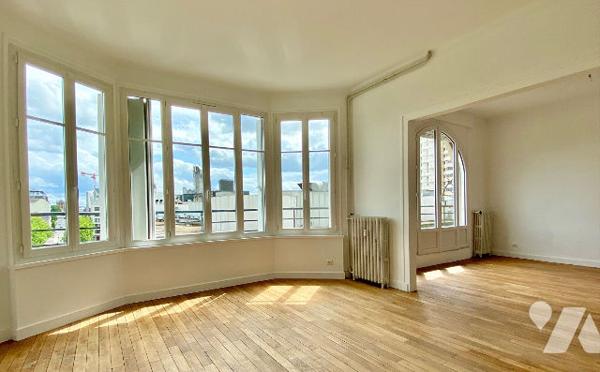RENNES - Champ de Mars, Grand appartement T2 de 63 m² avec cave