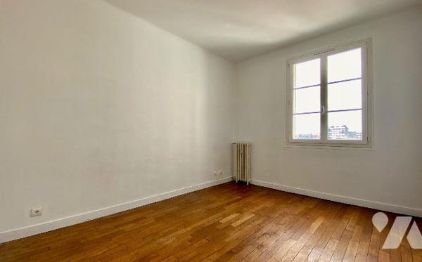 RENNES - Champ de Mars, Grand appartement T2 de 63 m² avec cave