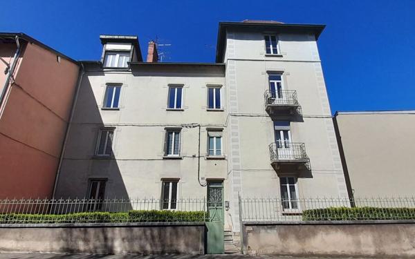 Appartement à vendre    4 pièces • 72,25 m2 Bourg-en-Bresse