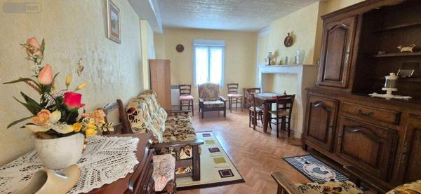 Maison de ville à vendre à Bonnétable dans la Sarthe (72110), ref : 13808/709   
11 rue de luynes