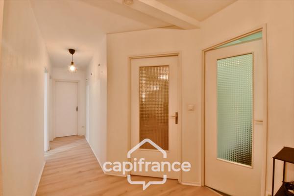 Appartement T4 lumineux avec balcon, et stationnement privatif