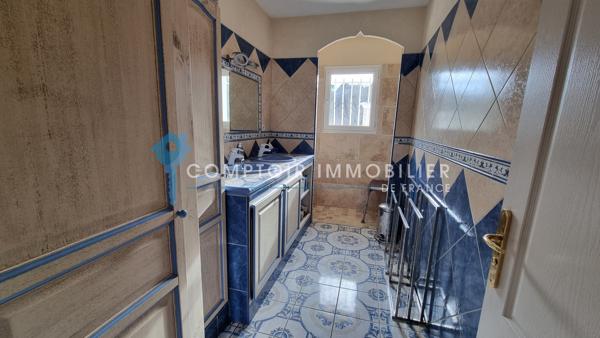 Villa
                                                                                                                                                                                                                                                                                                                        5 pièce(s)                                                                                                                                                                                                          4 chambre(s)                                                                                                                                                                                                          155  m²