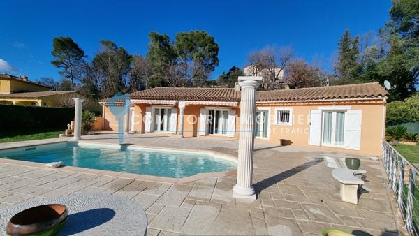 Villa
                                                                                                                                                                                                                                                                                                                        5 pièce(s)                                                                                                                                                                                                          4 chambre(s)                                                                                                                                                                                                          155  m²